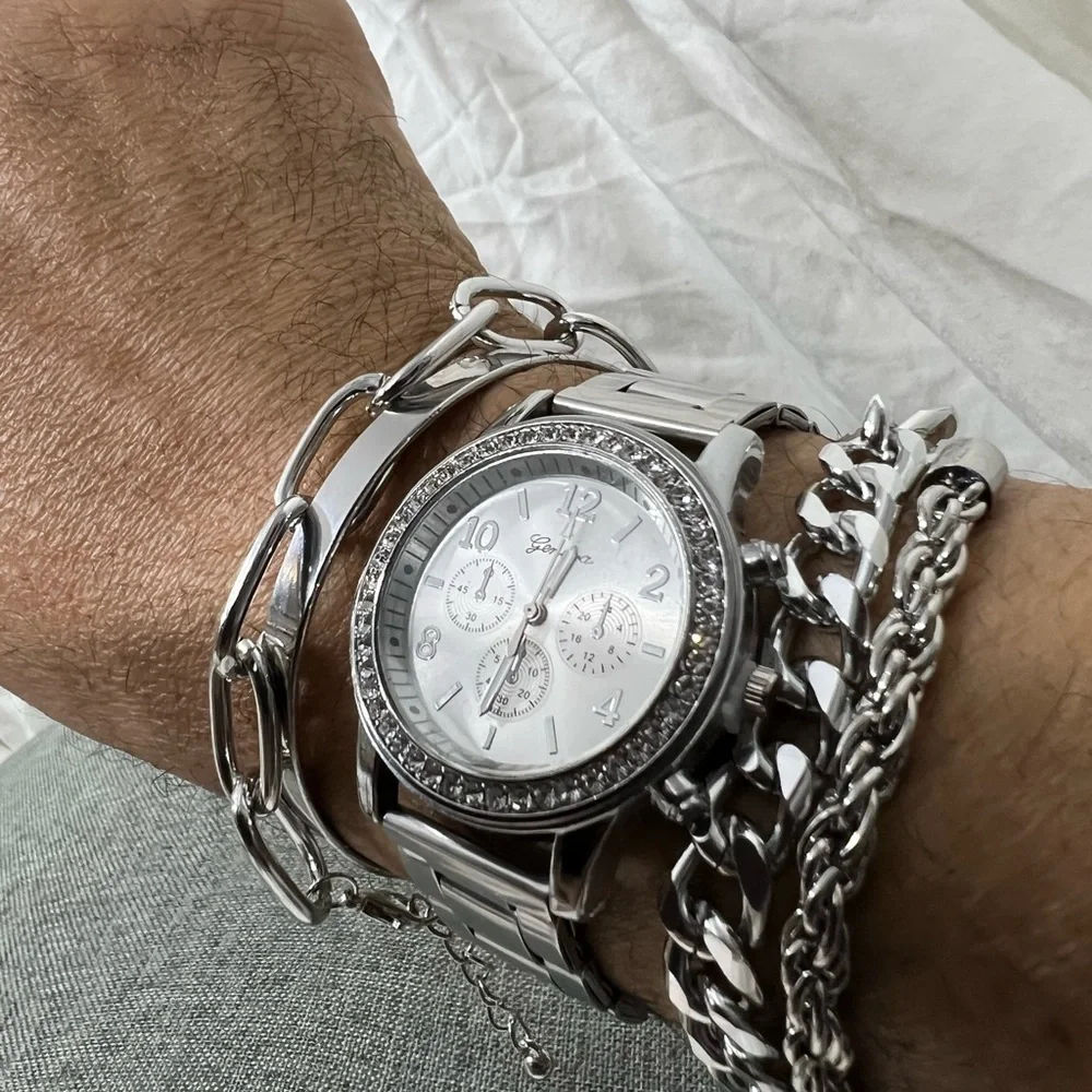 Men’s Fashion Jewelry Stainless Steel Watch And Bracelets All Stainless.☑️